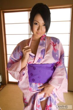 《故意让儿子看到》